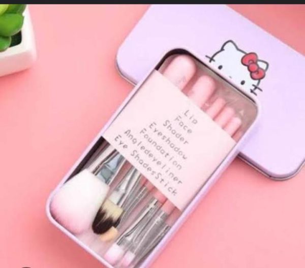 07-Pcs Pink Kitty Style Makeup Brush Set – Complete Kit for Pros & Beginners